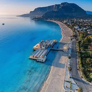 Mondello's Pearl Appartement
