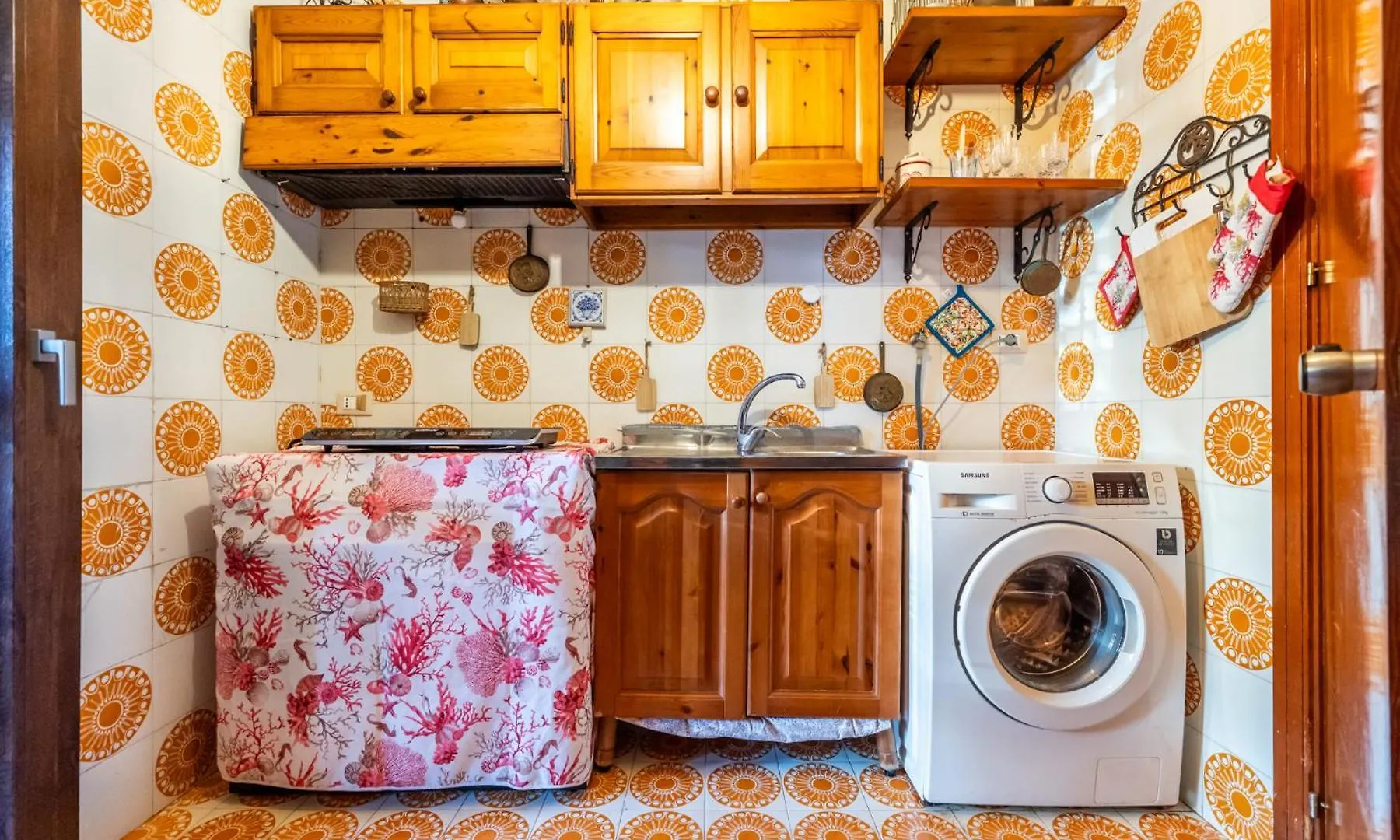 A Pochi Passi Dal Mare Apartment Mondello Italy